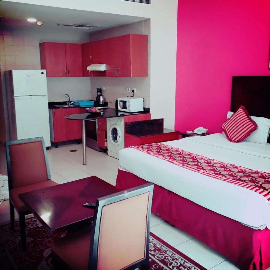 Icon Hotel Apartments Dubaï Extérieur photo