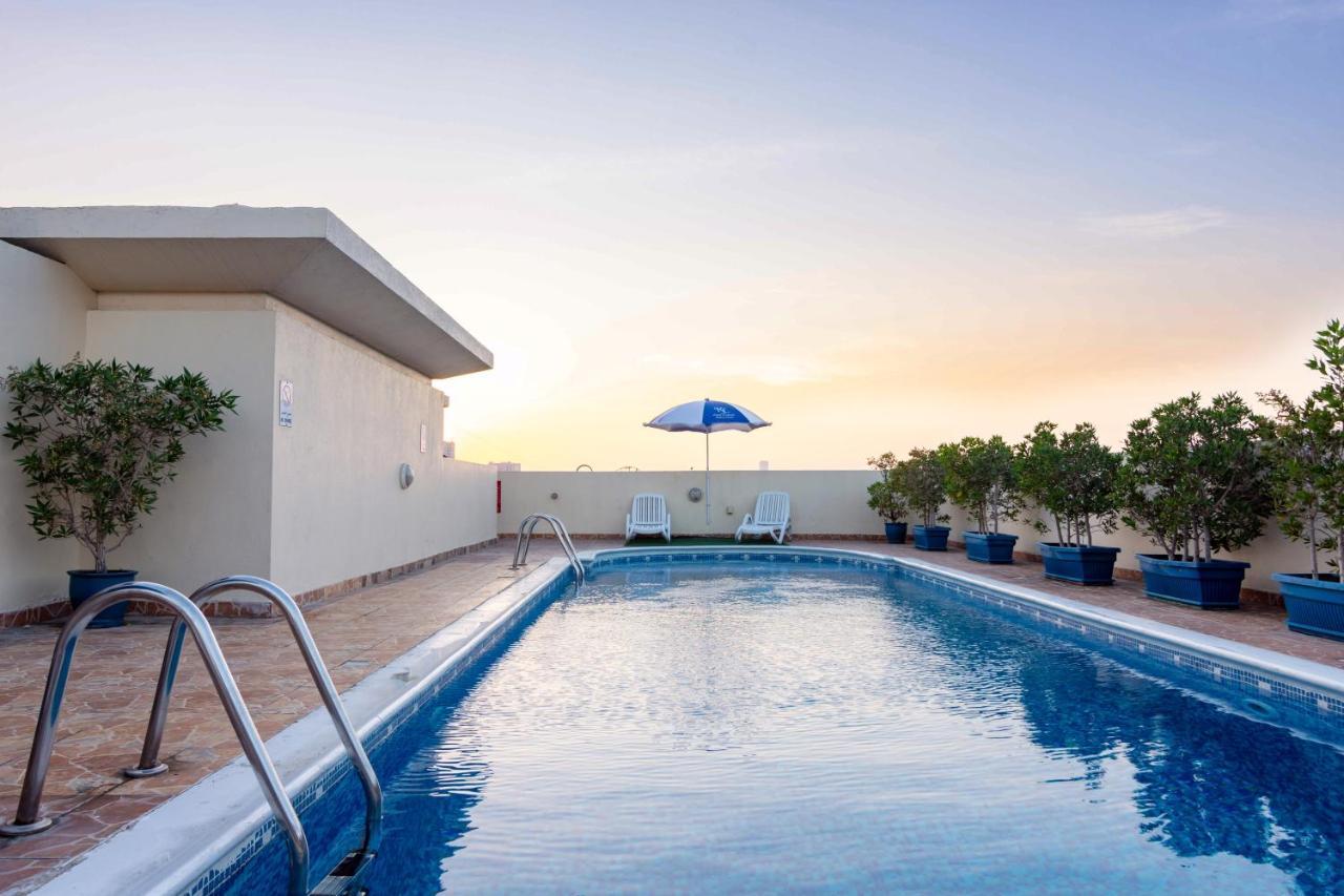 Icon Hotel Apartments Dubaï Extérieur photo