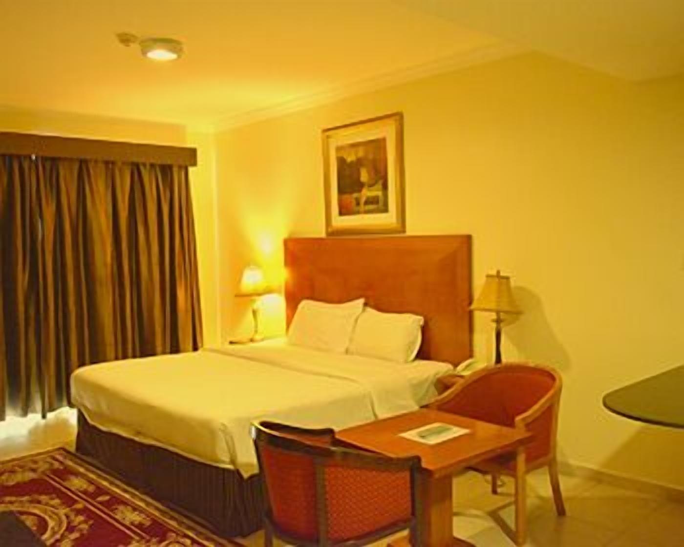 Icon Hotel Apartments Dubaï Extérieur photo