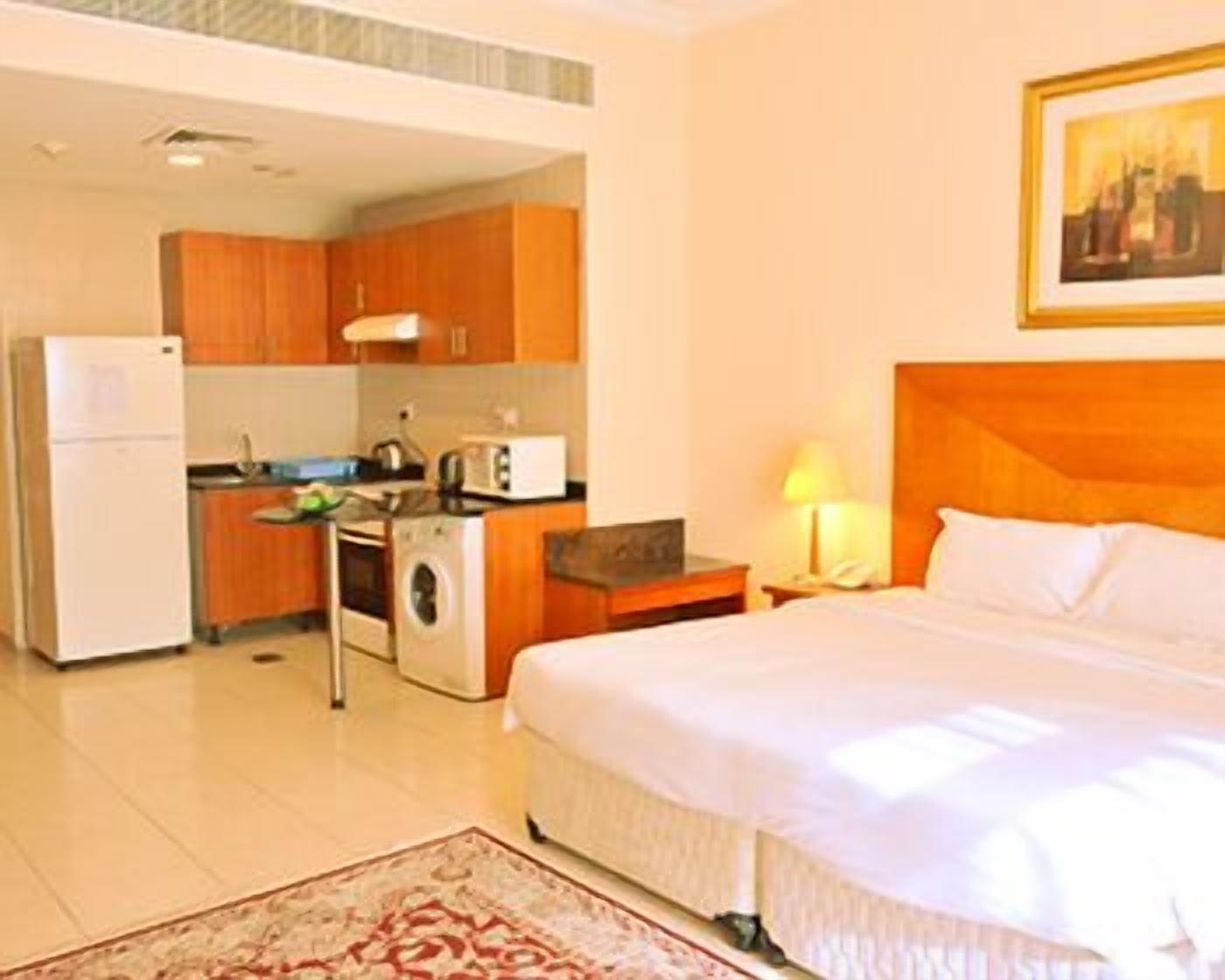 Icon Hotel Apartments Dubaï Extérieur photo